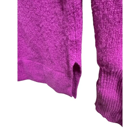 ✌️ 2/$40 ✌️ Halogen Womens V-Neck Cashmere Sweater Magenta Size S - Picture 6 of 6